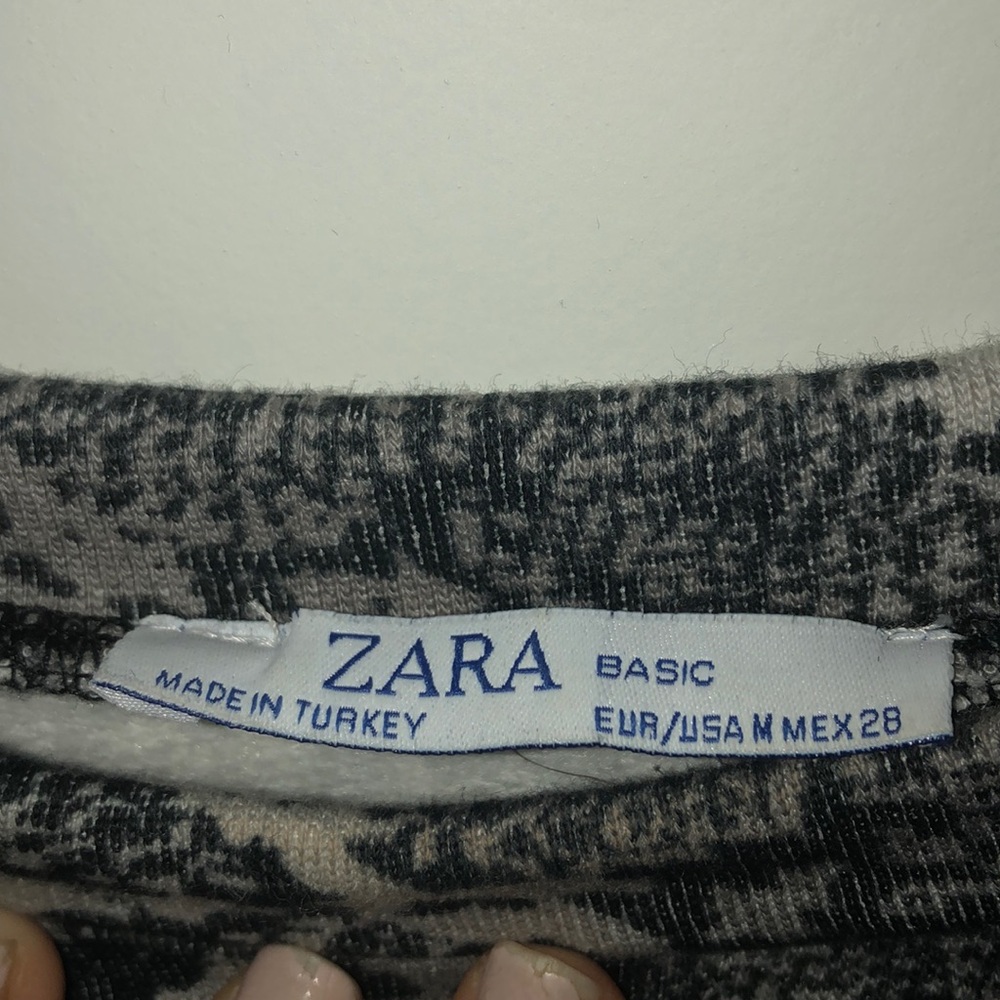 snakeskin pullover - Picture 2 of 3